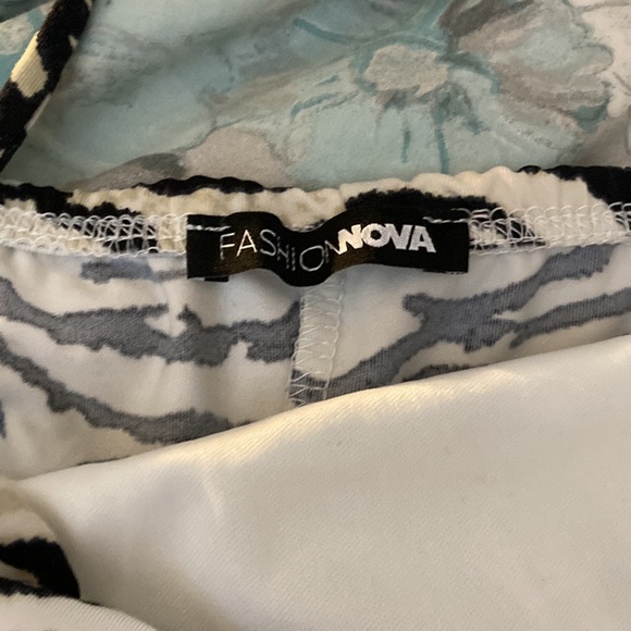 Fashion nova romper - Picture 8 of 9